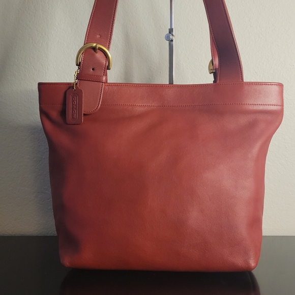 Coach Handbags - Coach  Vintage Duffle Shoulder  Bag